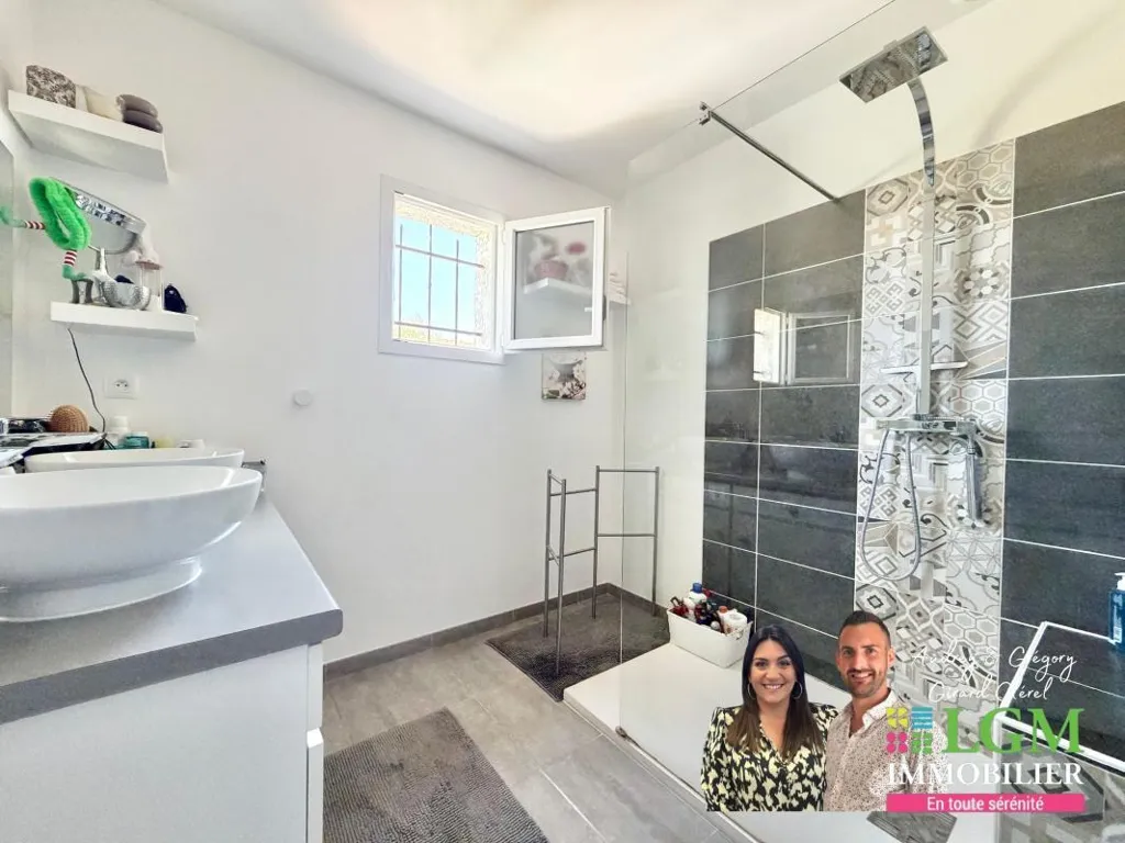 Bagni - Recent Flat-Plan House with Pool in Pouget