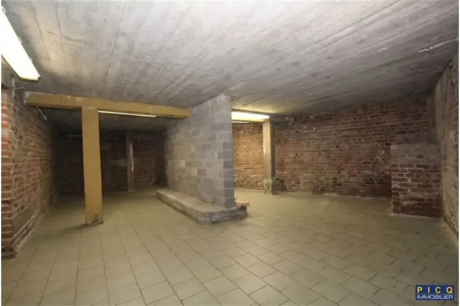 Garage - Local Commercial à Tournai