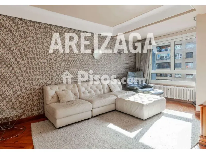 Séjour - Spacious Apartment with Terrace in Amara