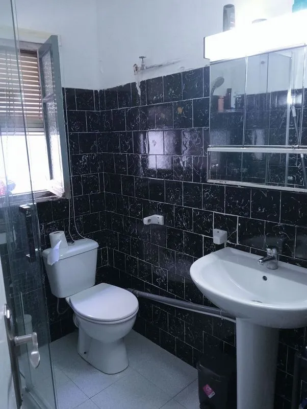 Salles de bain - Apartment with Tenant in Manises, Valencia