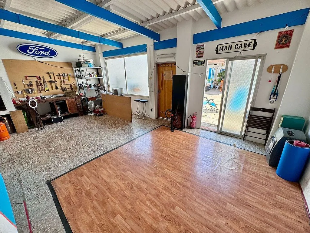 garage