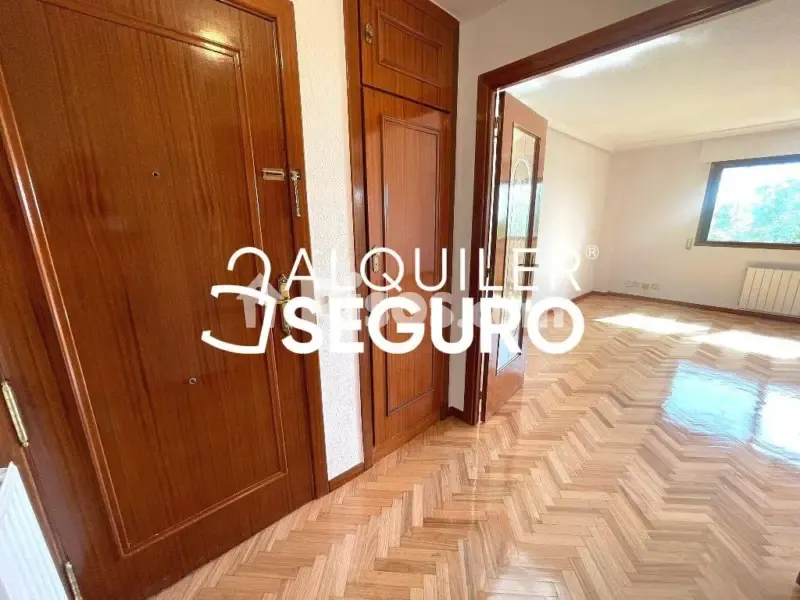 Ingresso - Spacious Flat with Garden and Pool in Moratalaz