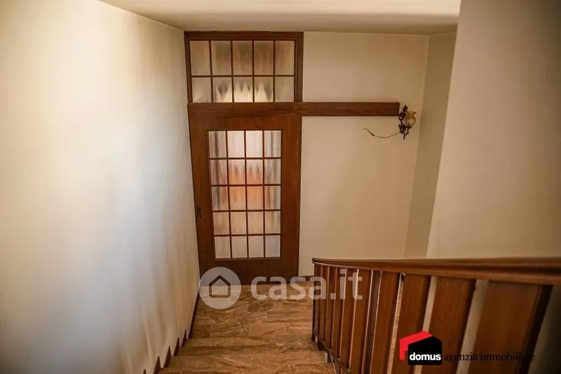 Pièces - Semi-detached Villa with Garden in Thiene Centre
