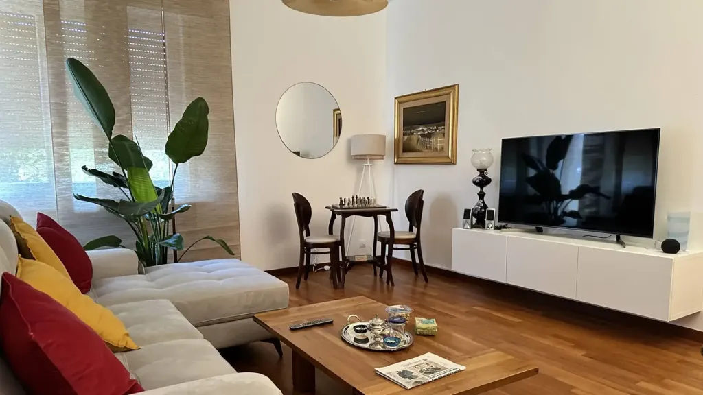 Soggiorno - Villa with Private Garden in Montegranaro, Pesaro