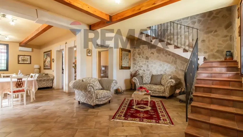 Séjour - Rearranged Villa with Garden in Avola