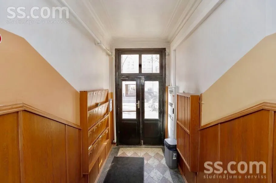 Ingresso - Modern 2-Bedroom Apartment in Riga Centre