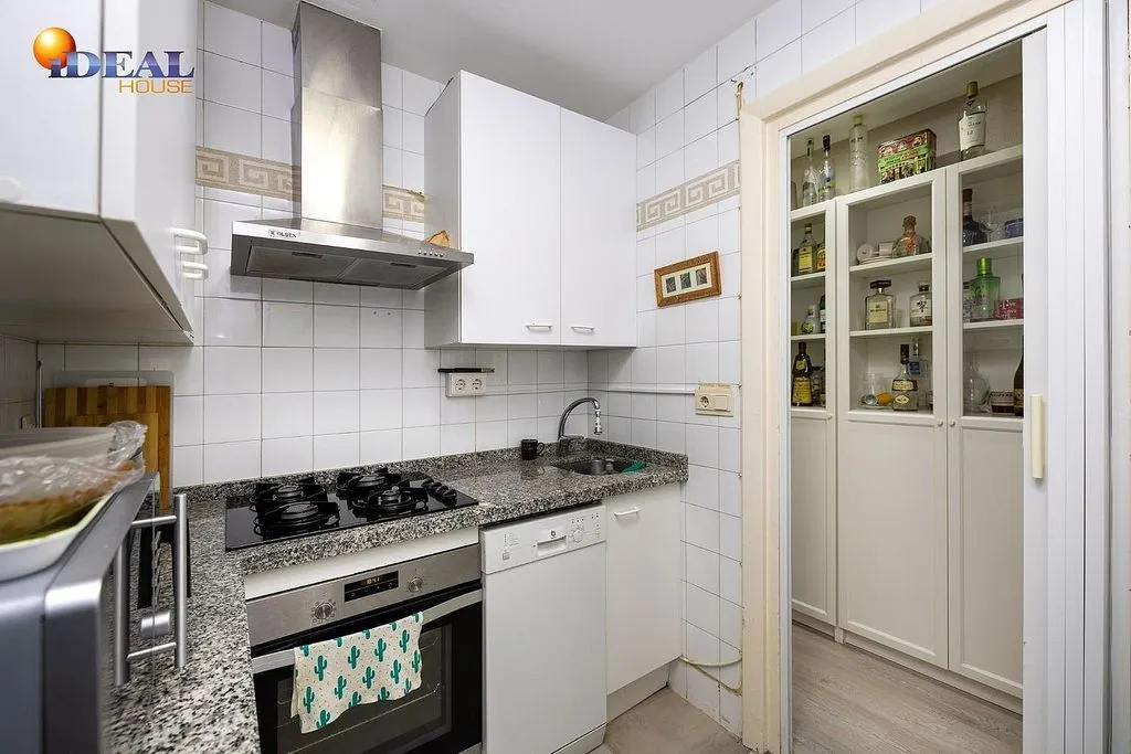 Köök - Furnished Flat in Gran Capitán, Granada
