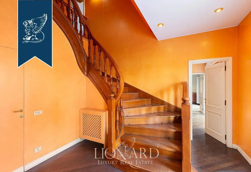 Toad - Luxury Flat with Botanical Terrace in Milan