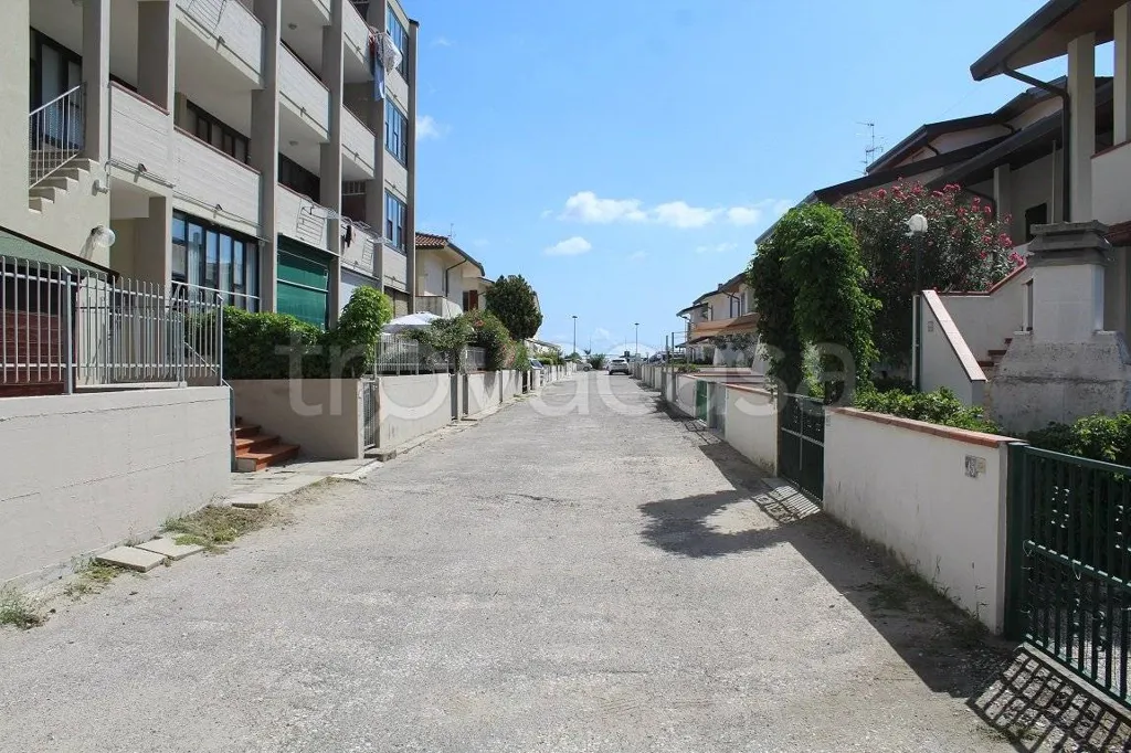Exterior - Apartment with Balcony near Porto Garibaldi, Comacchio