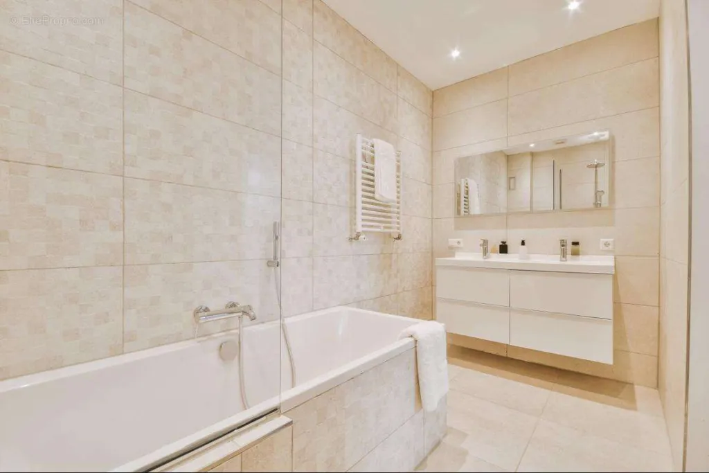 Appartement 4 pièces à Nimes