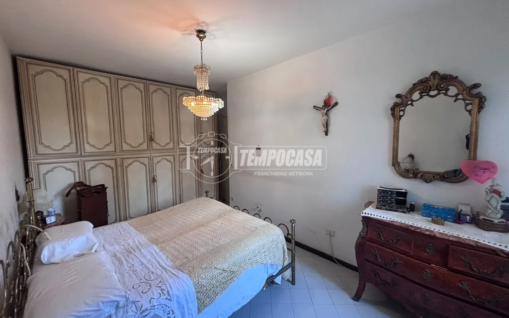 Camere da letto - Quadrilocale with Private Courtyard in Naples