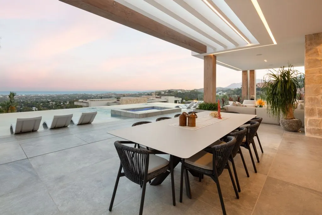 Terrasse - Luxury Villa with Panoramic Sea Views in Benahavís
