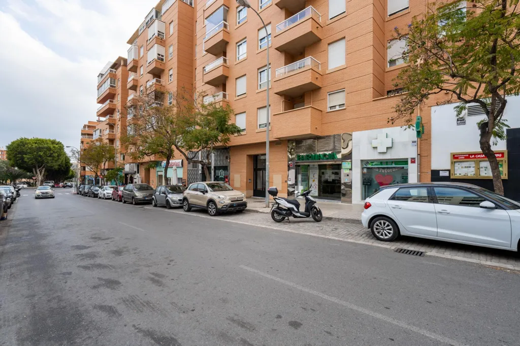 Exterior - Commercial Property with High Visibility in Almería