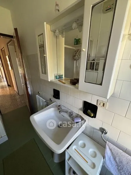 Bathrooms - Villa with Private Garden in Adria