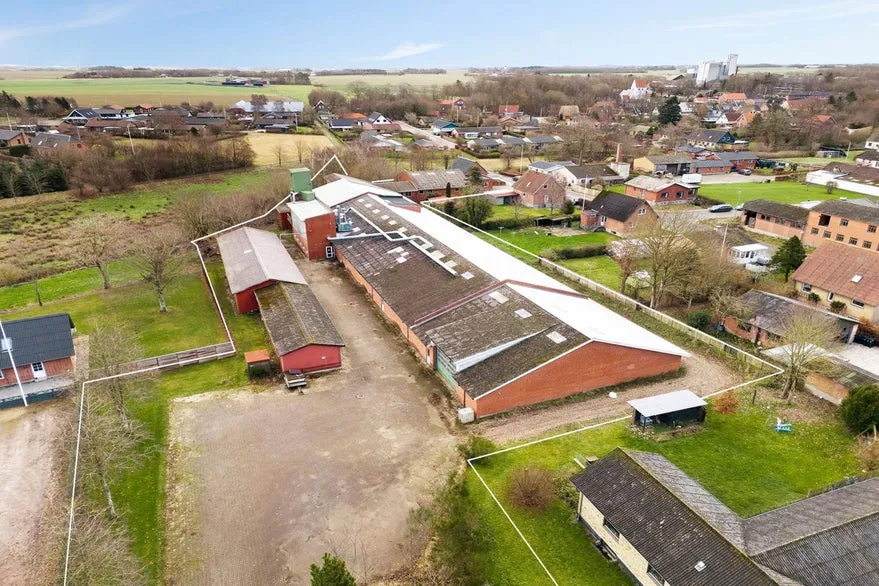 Vue aérienne - Warehouse with Production Space near Skive