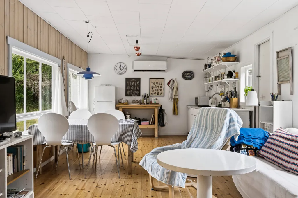 Séjour - 1959 Summerhouse with Garden in Rørvig