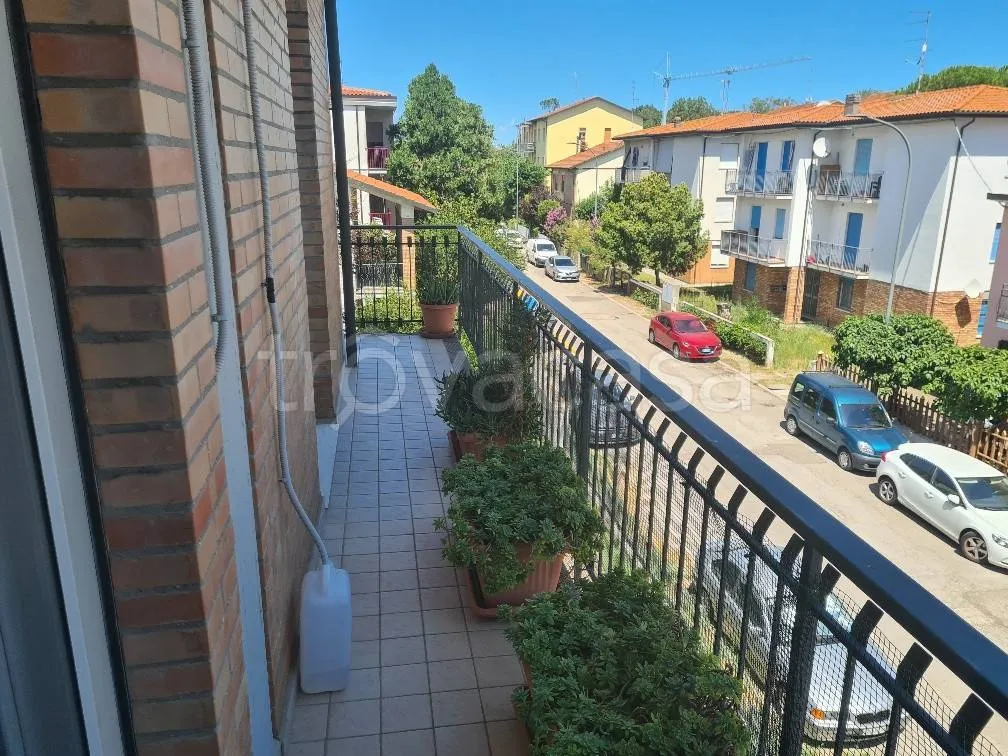 Balcony - Rustic Apartment with Balcony near Ravenna Coast