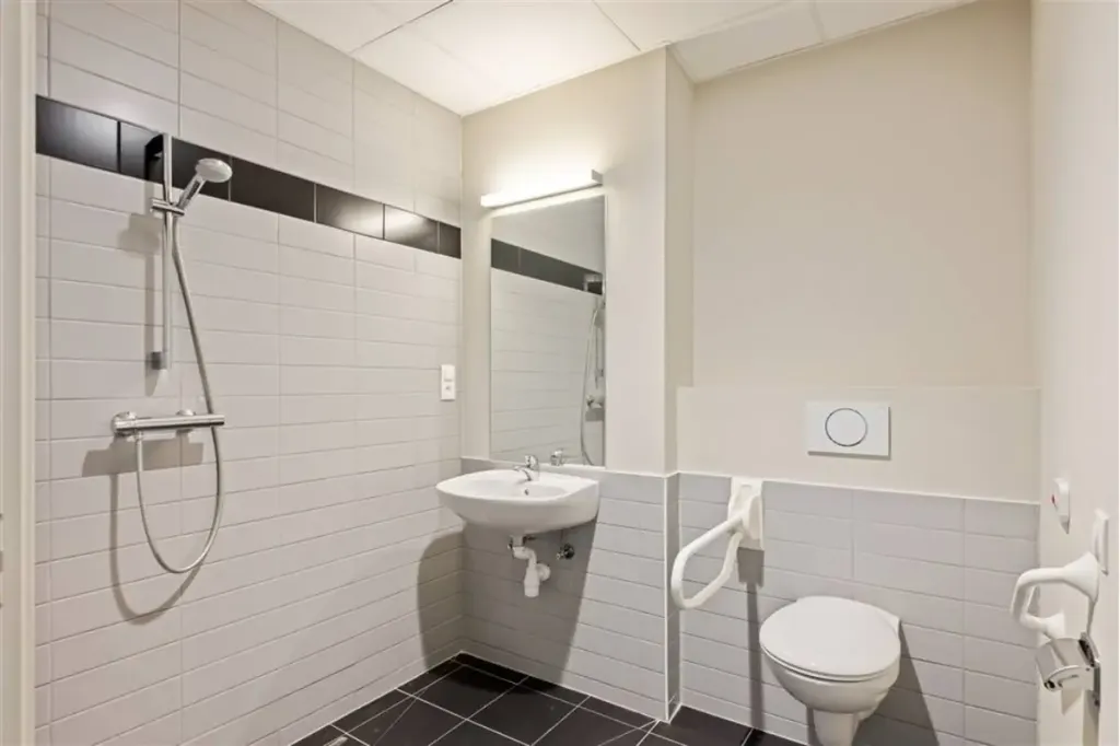 Salles de bain - Appartement avec Services à Grobbendonk