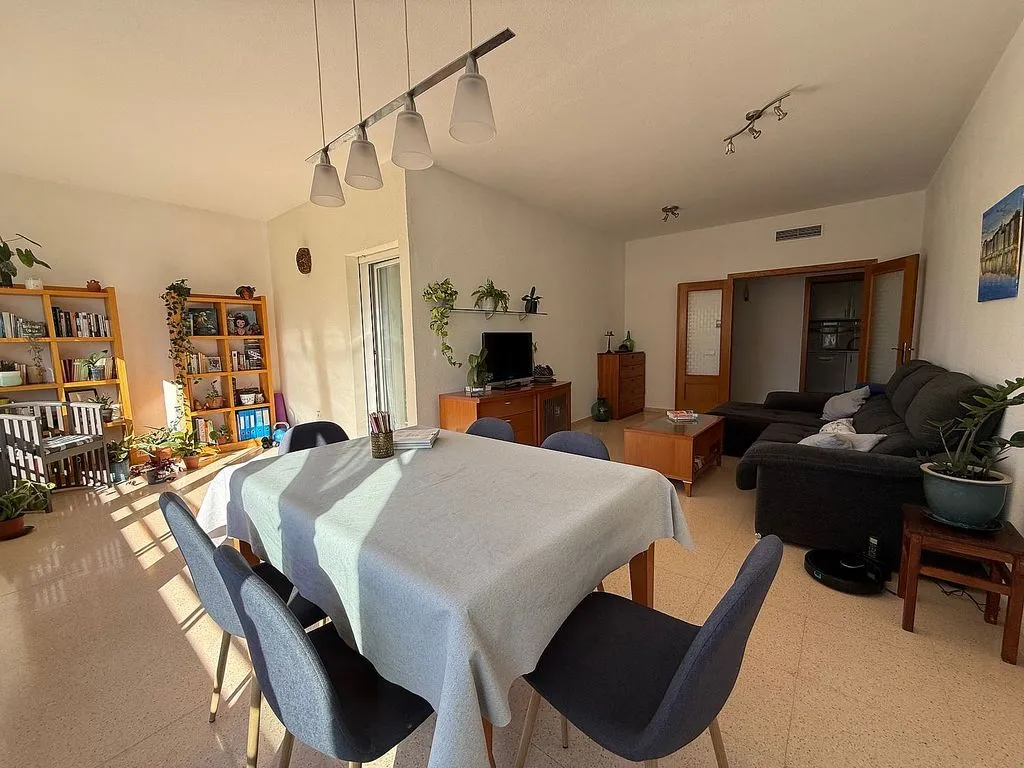 Dining Room - Apartment with Pool and Terrace in Benidorm