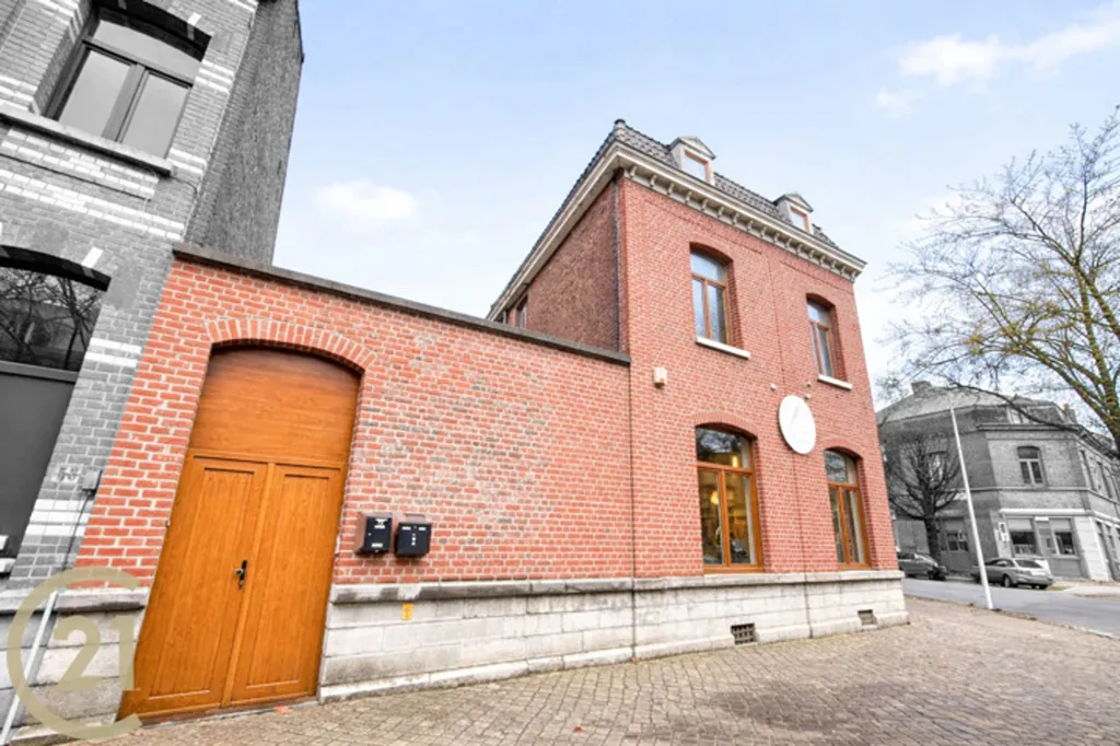 Välivaade - Investment Property with Commercial Space in Tournai