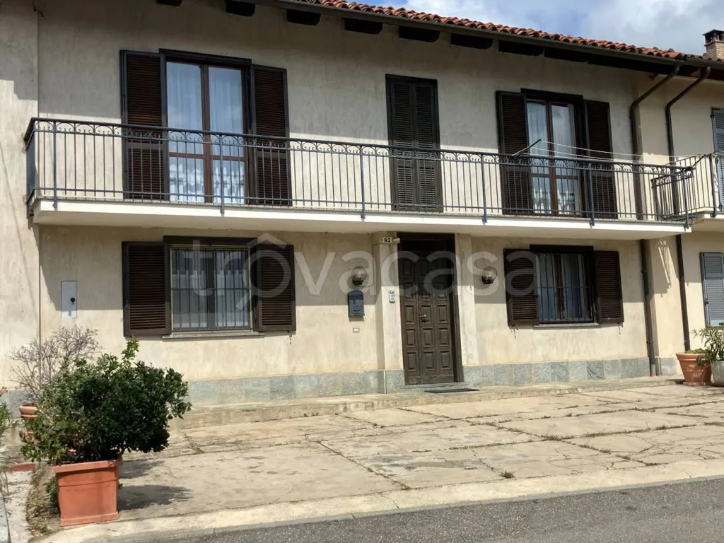 Välivaade - Rustic Villa with Garden in Montà