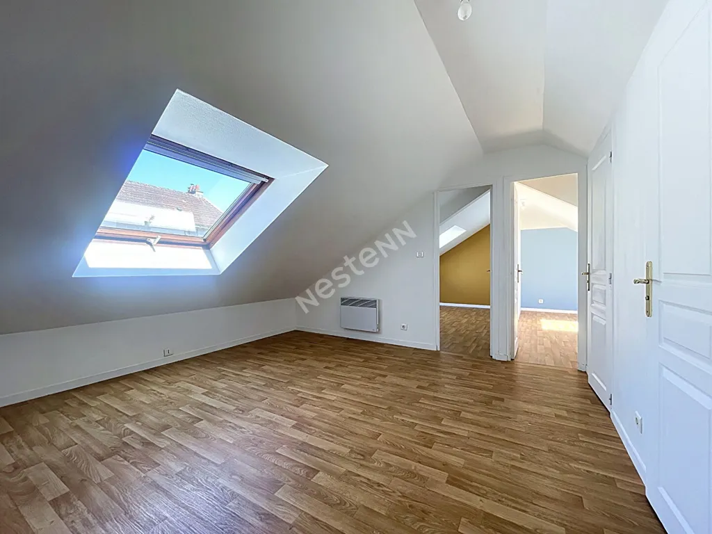 Rooms - 1930s House with Garden in Nantes