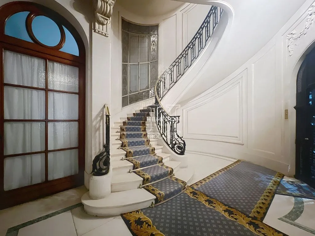 Pièces - Appartement Luxueux de 10 Pièces à La Muette, Paris