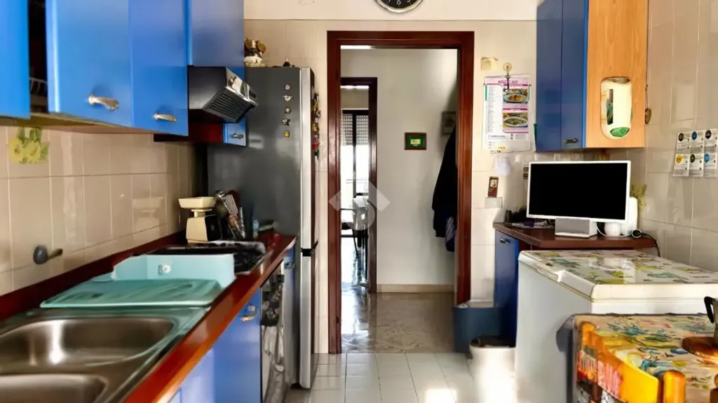 Cuisine - Top-Floor Apartment with Balcony in Loseto