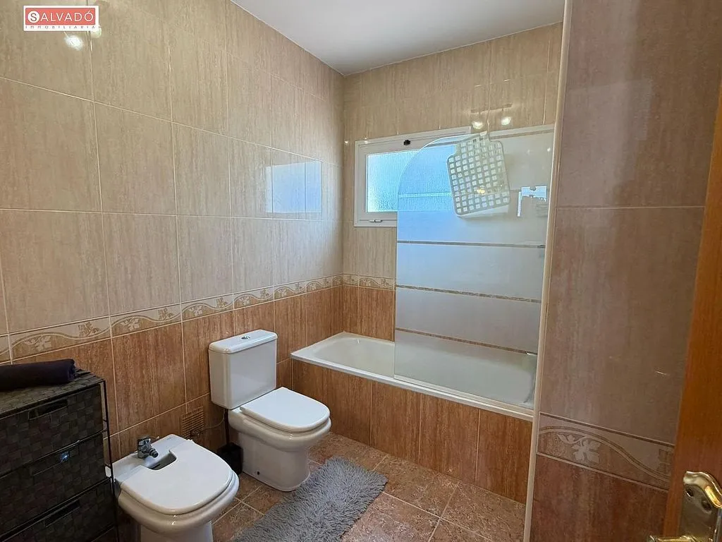 Vannitoad - Chalet with Pool and Sea View in Calafell