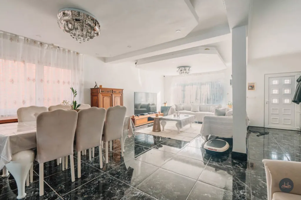 Dining Room - Family House with Garden in Lier