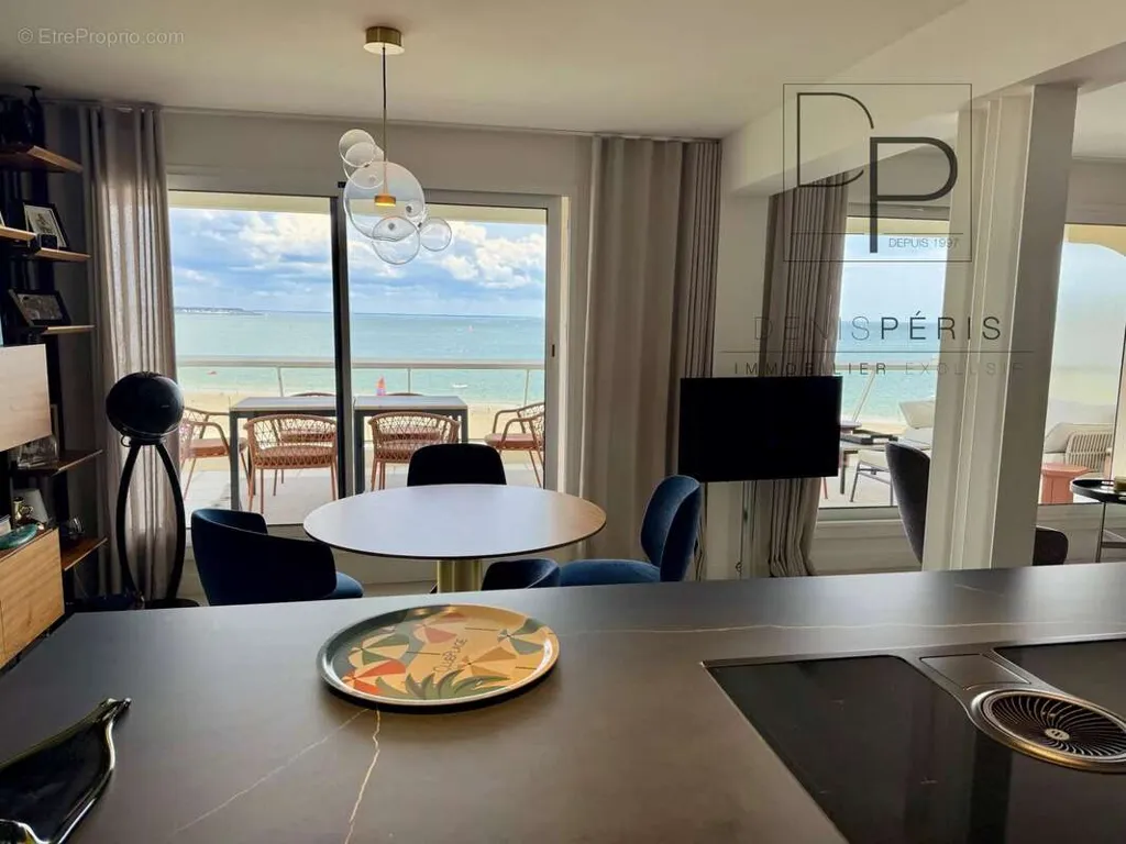 Cuisine - Appartement de Luxe avec Vue Mer à La Baule-Escoublac