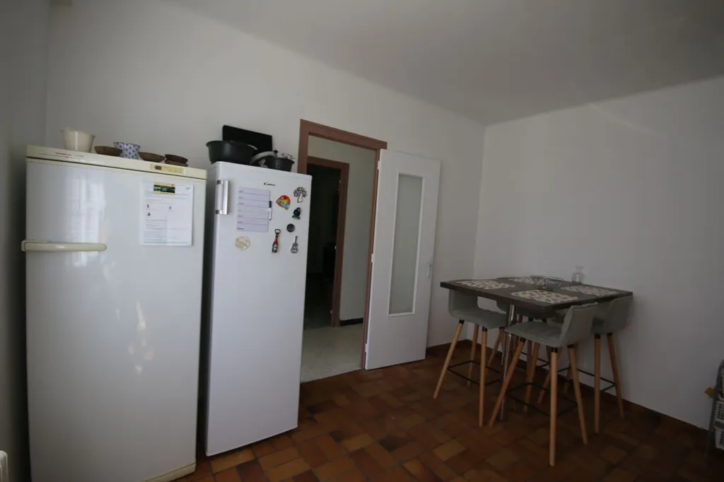 Cuisine - Maison Spacieuse avec Jardin à Pau