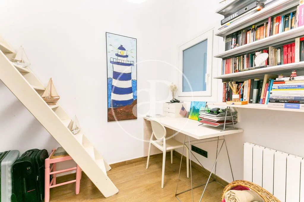 Bureau - Luxury Flat with Terrace in Barcelona