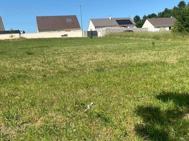 Garden - Constructible Plot with Panoramic View in Soucy