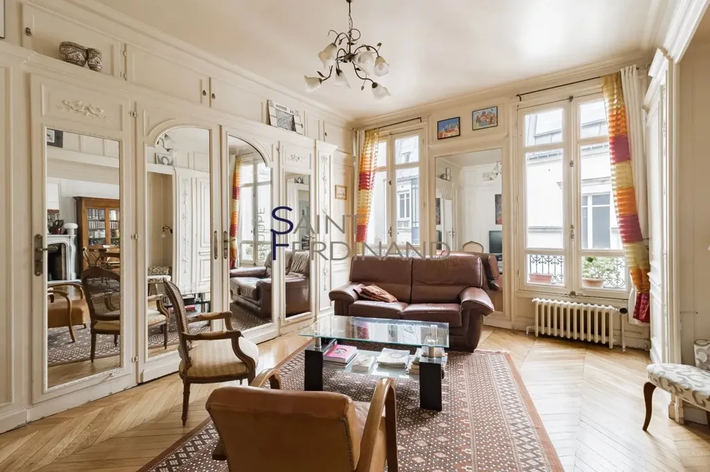 Elutuba - Luxury Duplex Flat with City View in Monceau