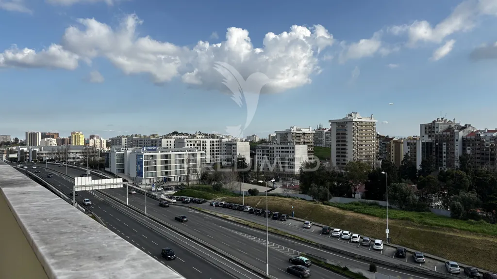 Rõdu - Penthouse with Panoramic View in São Domingos de Benfica