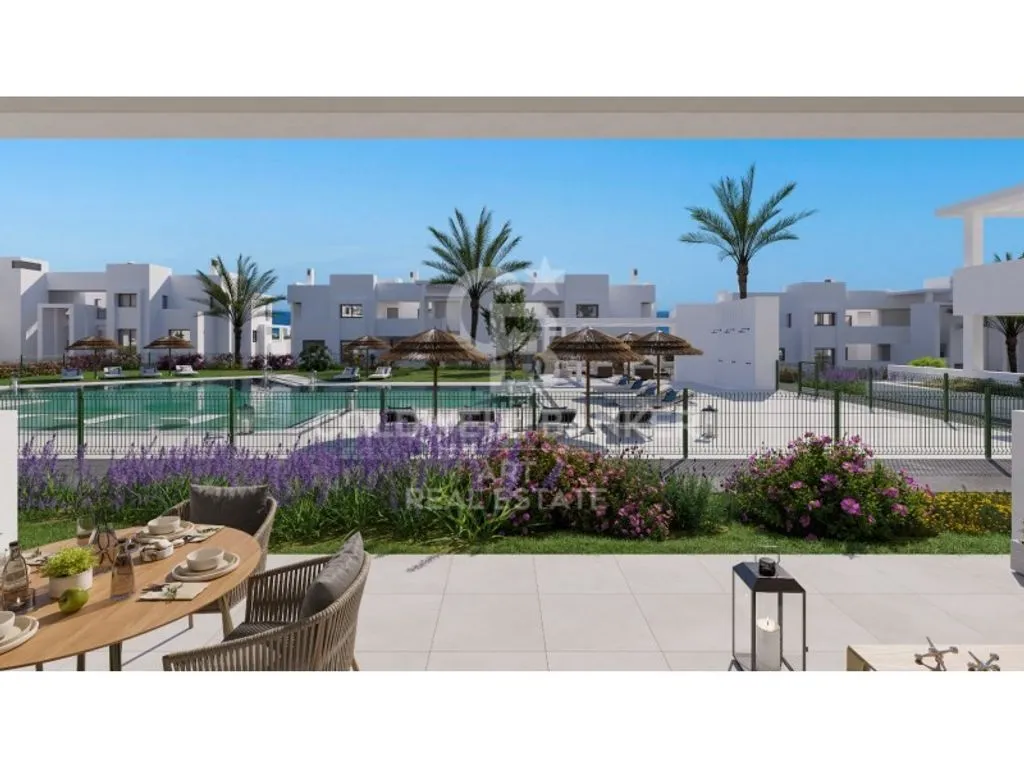Bassein - Luxury Flat with Pool in Estepona