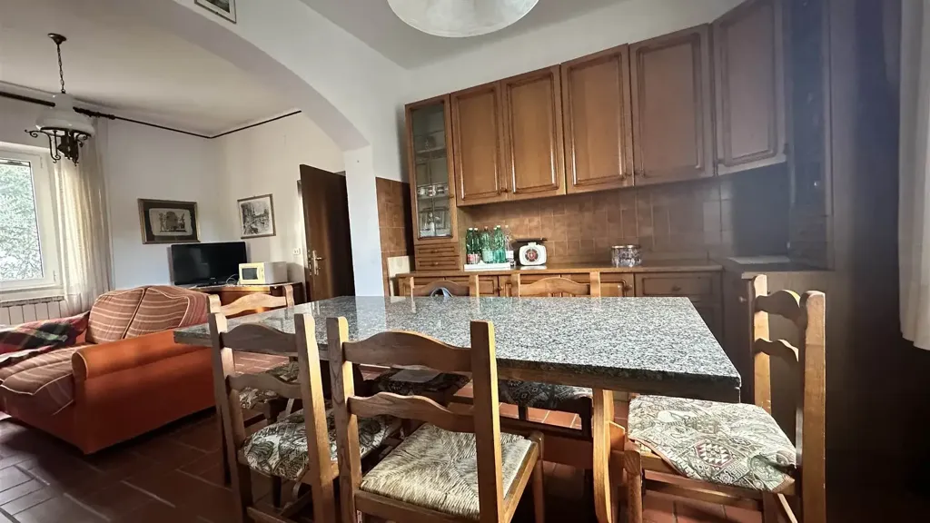 Söögituba - Independent House with Private Garden in Ostra