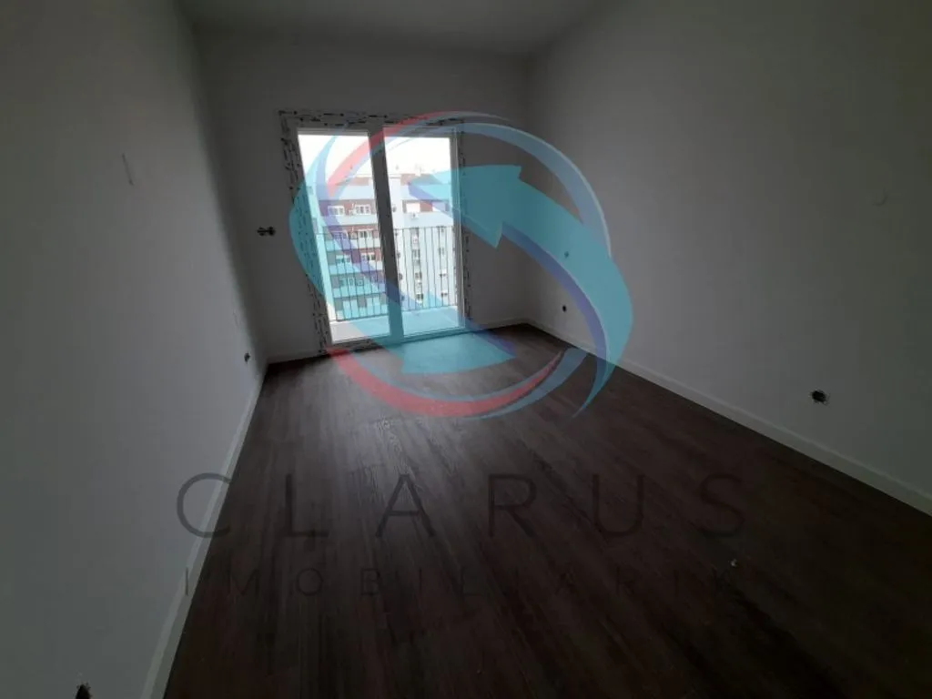 Toad - Luxury Flat with Private Terrace in Seixal