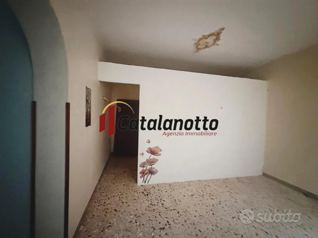 Hallway - Three-Level Apartment in Castelvetrano