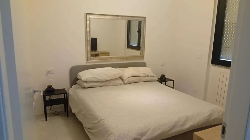 Magamistoad - Modern 2-Bedroom Apartment with Balcony in Milan