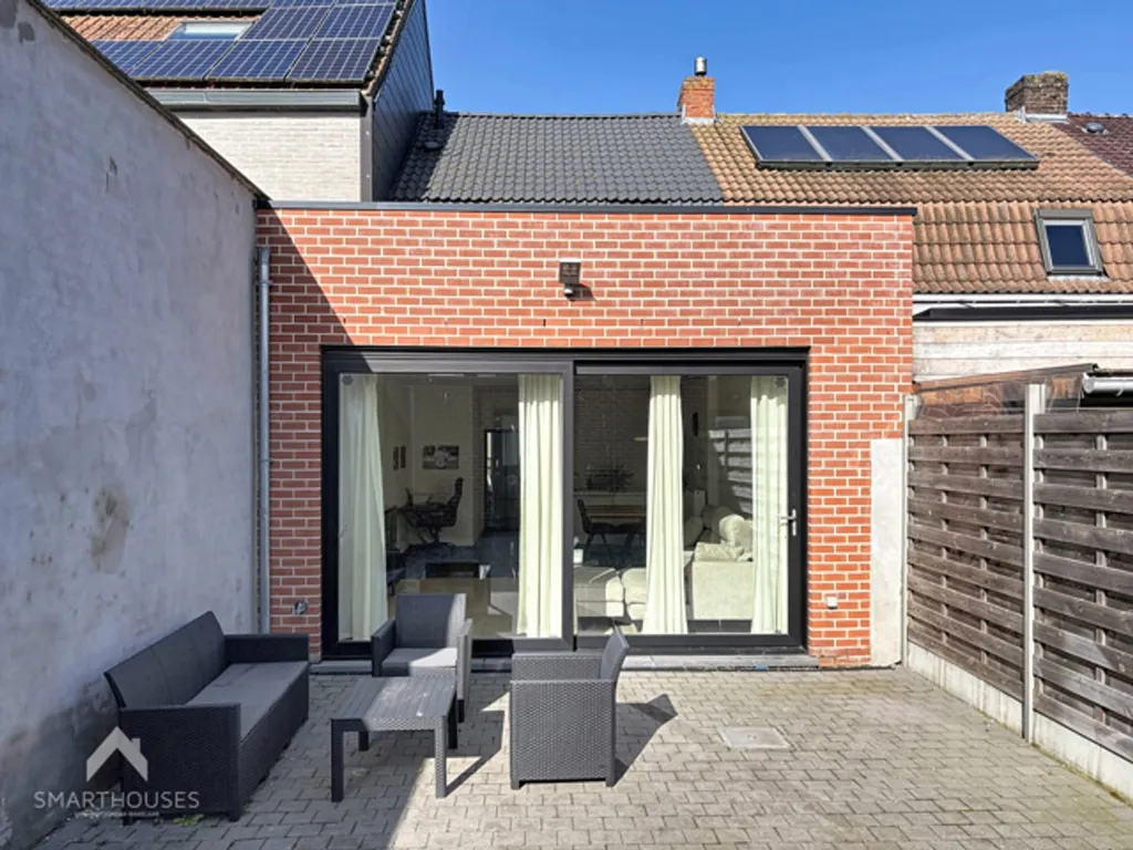 Jardin - Maison Énergétique avec Terrasse à Ieper