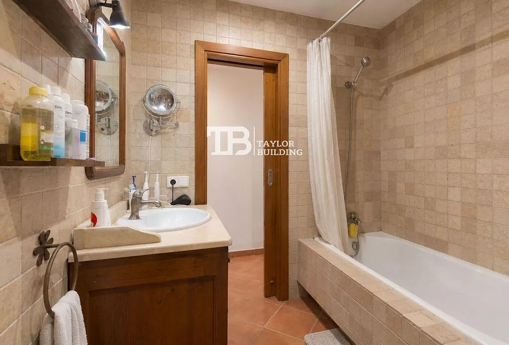 Salles de bain - Ground Floor Flat with Private Garden in Rabasa