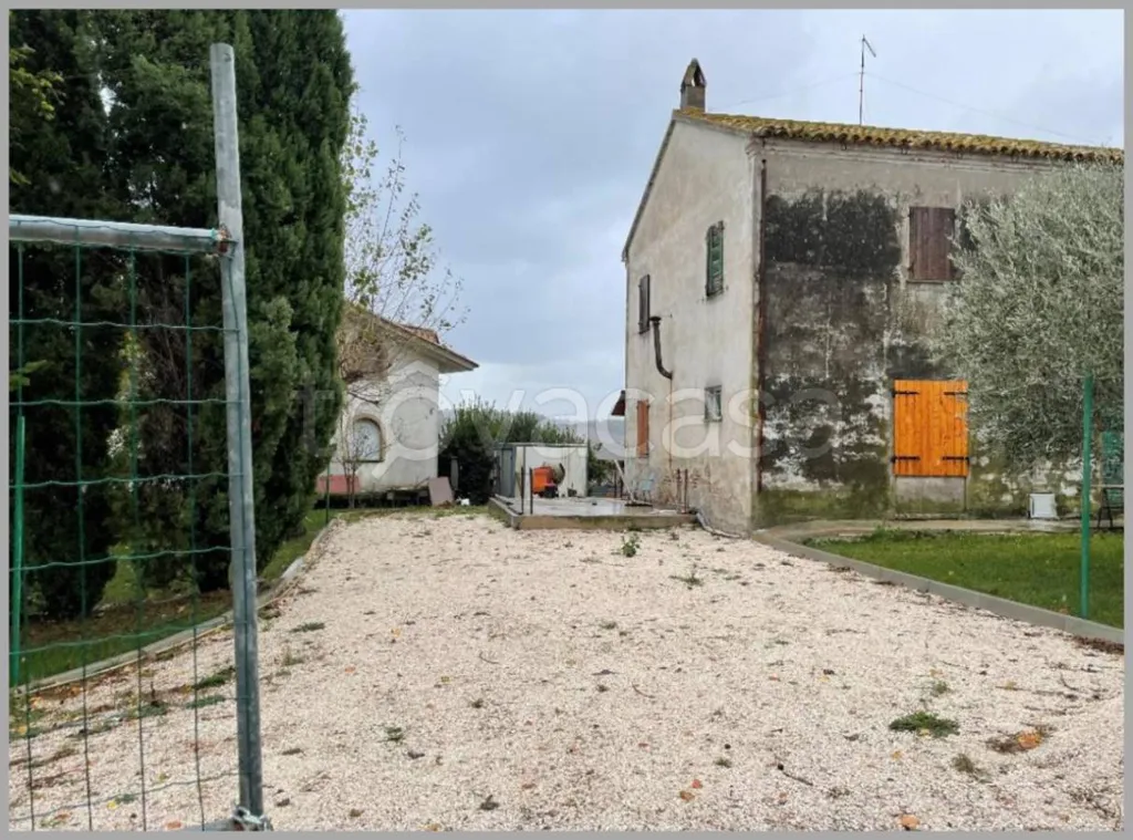Välivaade - Rustic Property with Balcony in Terre Roveresche