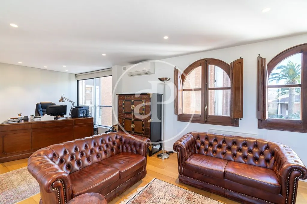 Elutuba - Luxury Villa with Panoramic Views in Barcelona