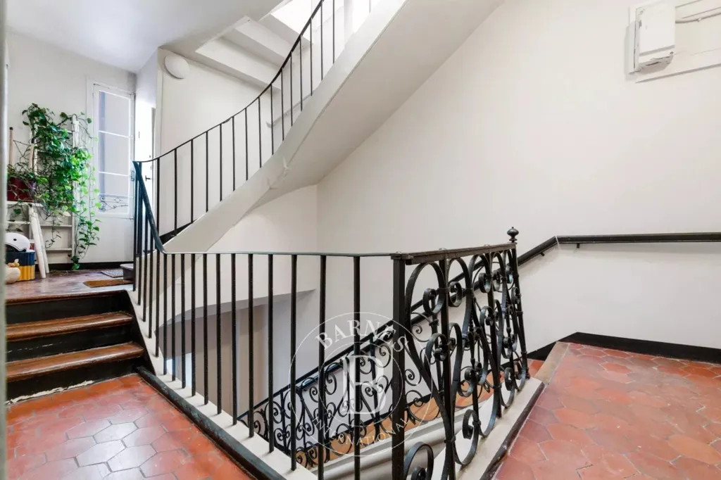 Toad - Studio in Central Paris 3rd Arrondissement