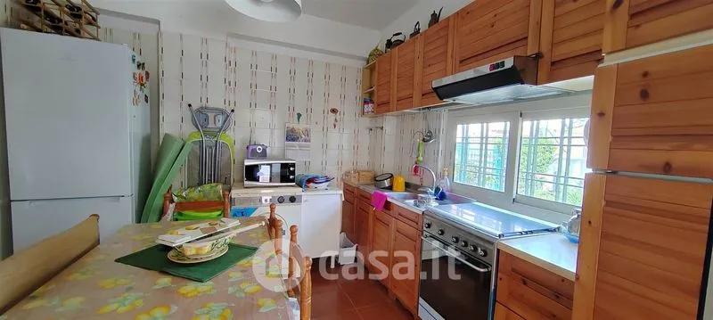 Cuisine - Villa with Garden in Capo Peloro, Messina