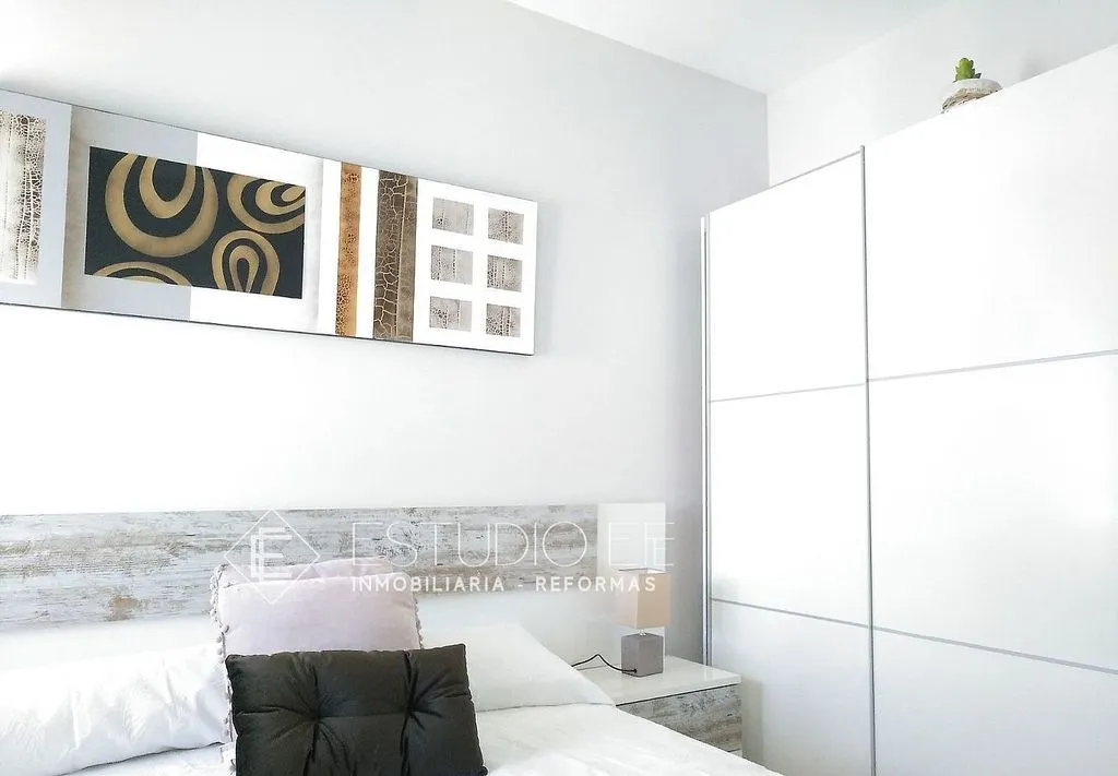 Chambres - Furnished Flat with Central Heating in Salamanca