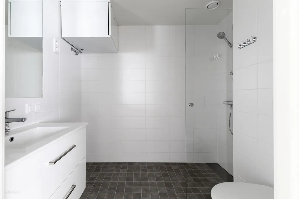 Vannitoad - New Apartment with Glazed Balcony in Espoo