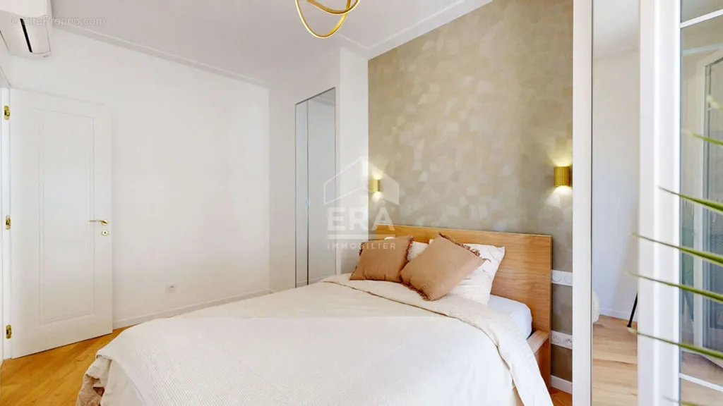 Chambres - Appartement Traversant avec Terrasse à Nice